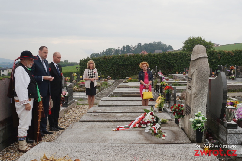 Minister złożył kwiaty na grobach Młynka i Niedoby
