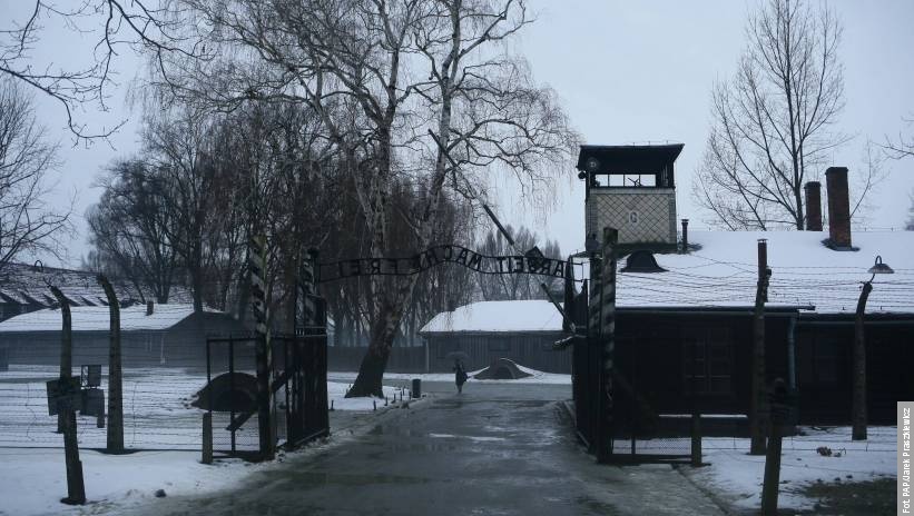 Lat Temu Armia Czerwona Otworzy A Bramy Obozu Auschwitz Zwrot Cz