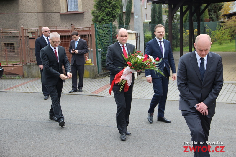 Jan Dziedziczak złożył kwiaty na Konteszyńcu