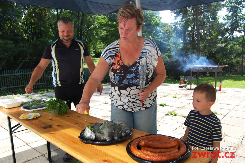 Po smaczną rybkę wyruszyli na rowerach