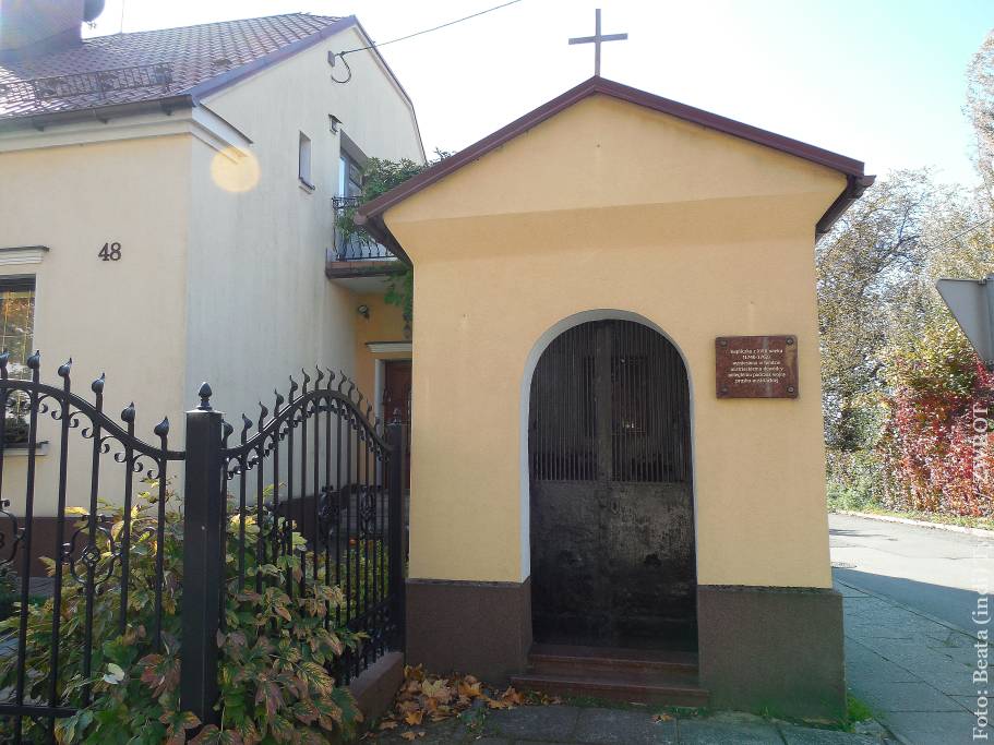 Spacery ze Zwrotem: Kapliczka przy ulicy Puńcowskiej w Cieszynie
