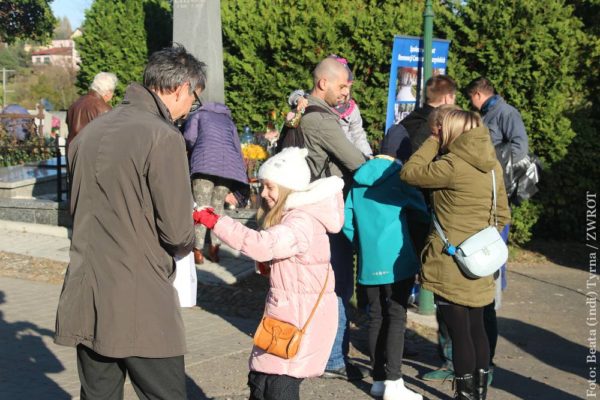 Rekordowa jubileuszowa kwesta na cieszyńskim cmentarzu komunalnym