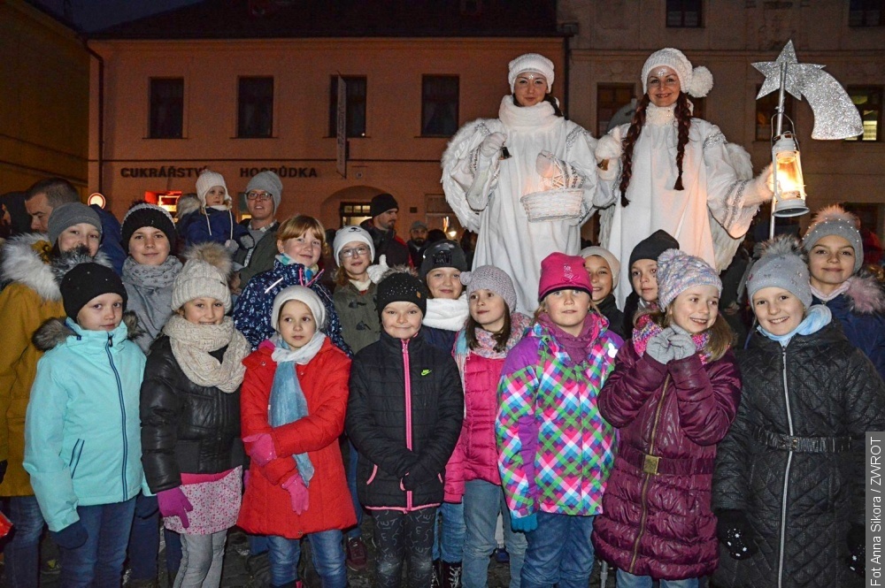 Choinka świeci już też w Jabłonkowie