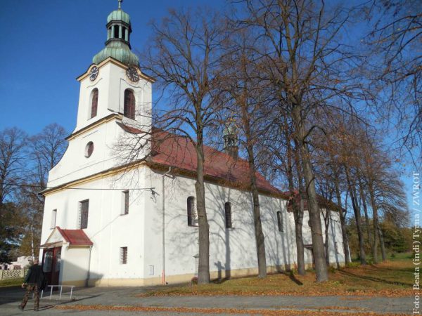 Spacery ze Zwrotem: kościół św. Jana Chrzciciela w Racimowie
