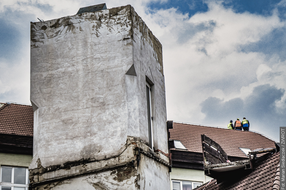 Uczniowie Gimnazjum już nie będą uczyć się pod wieżyczką