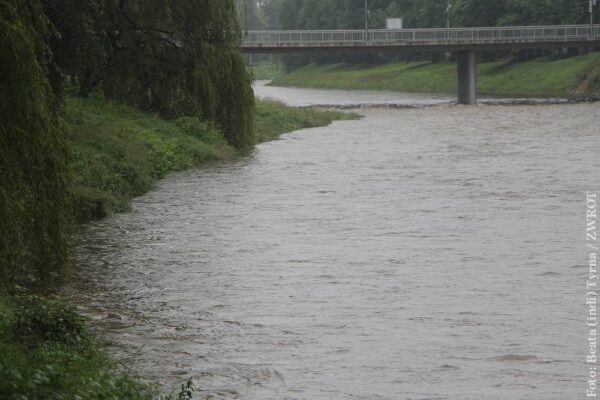 Stan wody w rzekach się podnosi. W Czeskim Cieszynie drugi stopień  ostrzeżenia hydrologicznego