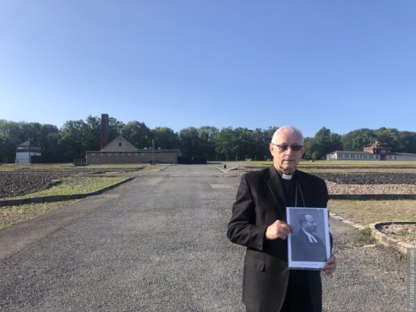 W Buchenwaldzie uczczono pamięć pastora Karola Kulisza