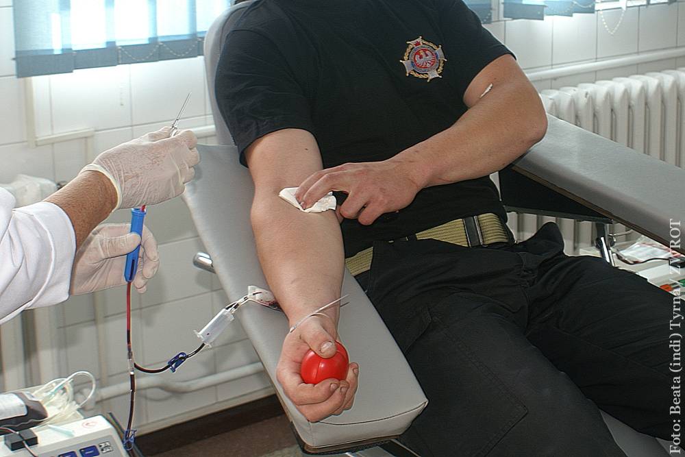 Mężczyźni, którzy przeszli covid, mogą wspomóc innych, oddając osocze