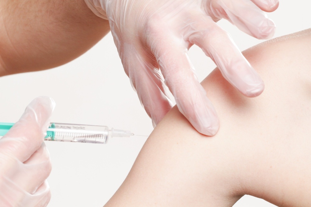W Ostrawie rozpoczęły się szczepienia na Covid-19, obiecana szczepionka w końcu dotarła