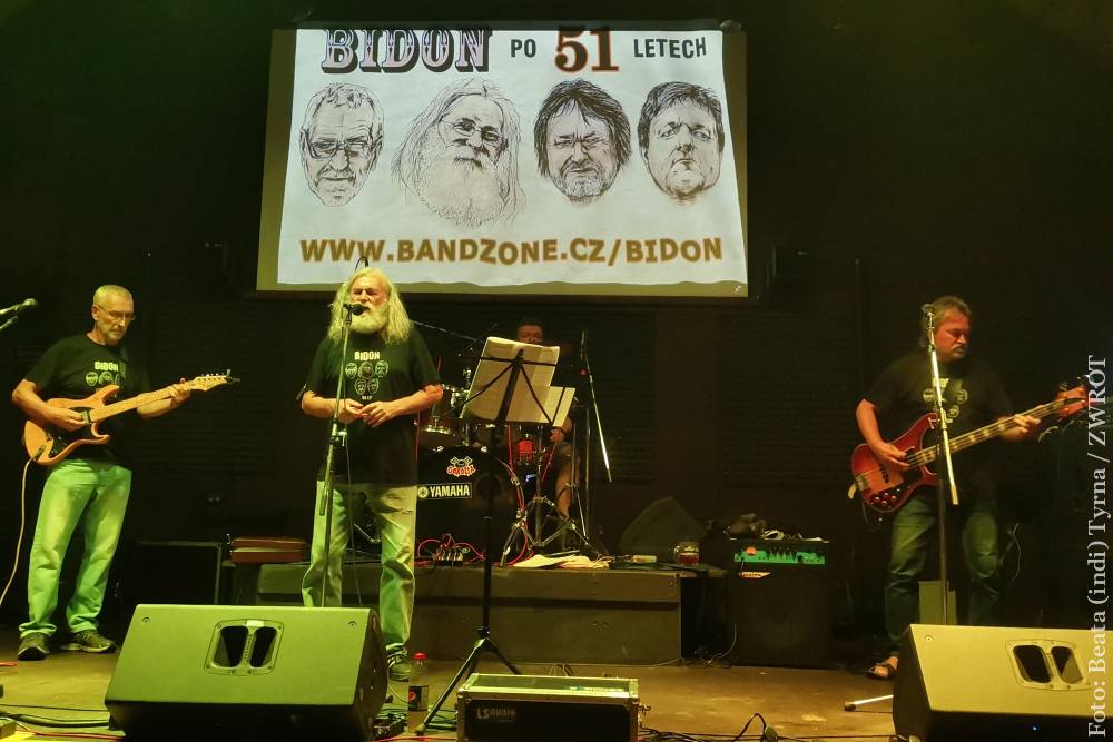 Pół wieku bluesowo-rockowych „Bidonów” na jabłonkowskiej scenie