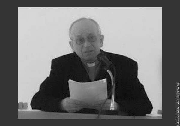 Zmarł ks. Edward Górecki — specjalista od rzymskokatolickiego prawa kanonicznego. Pochodził ze Stonawy