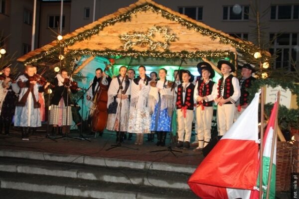 Rozświetlenie choinki w Wiśle nastąpi podczas Świątecznego Jarmarku z Tradycją