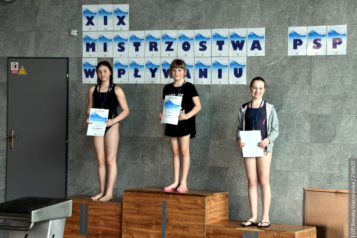 Spójrz, kto wygrał! Mistrzostwa Polskich Szkół Podstawowych w Pływaniu po dwuletniej przerwie [zdjęcia, wideo, wyniki]