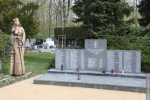 Na cmentarzu w Hawierzowie-Szumbarku zainstalowano rzeźbę św. Barbary. Ku pamięci ofiar tragedii górniczej
