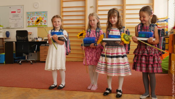 W Oldrzychowicach rozpoczął się nowy rok szkolny. Pierwszoklasistki będą się uczyły w klasie łączonej