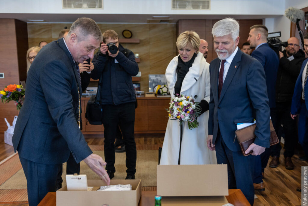 Prezydent Czech z wizytą w województwie morawsko-śląskim. Dziś jest w Karwinie