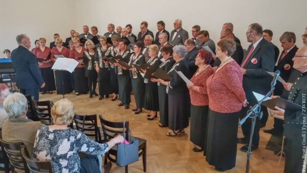 Maj nad Olzą ze wspaniałym występem karwińskich chórów i powiewem świeżości chóralnego śpiewu z Polski