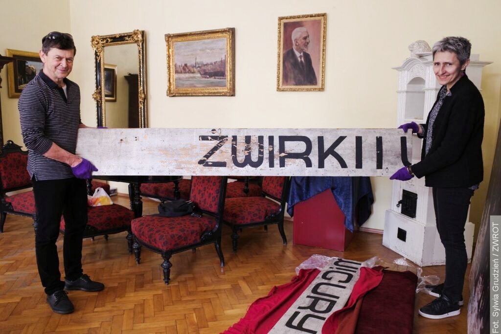 Deski ze Żwirkowiska przekazano do cieszyńskiego muzeum. Obejrzeć je będzie można na stałej ekspozycji