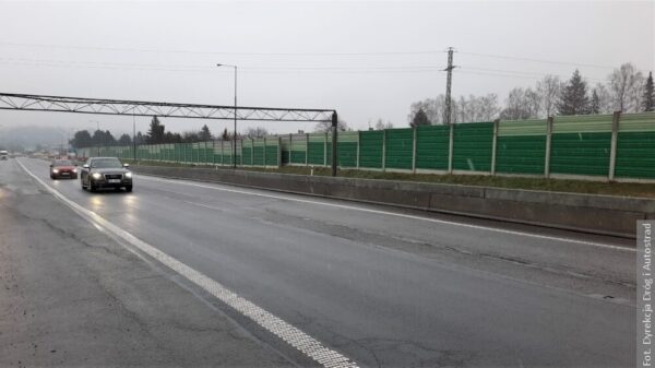 Remont drogi na trasie Mosty koło Czeskiego Cieszyna – Kocobędz. Utrudnienia przez całe wakacje