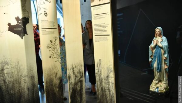 Narodowy Dzień Pamięci Ofiar Ludobójstwa. W MIIWŚ otwarto wystawę o ludobójstwie na Wołyniu i w Małopolsce Wschodniej