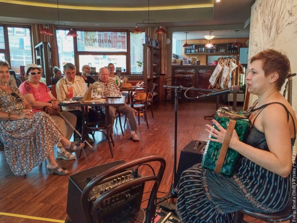 Beata Bocek zachwyciła zebraną w Avionie publiczność. Zaśpiewała po polsku i hiszpańsku
