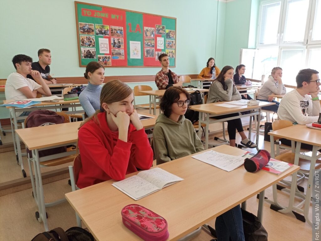 Dzisiaj w Trzyńcu odbywają się targi szkół średnich. Prezentuje się 49 placówek