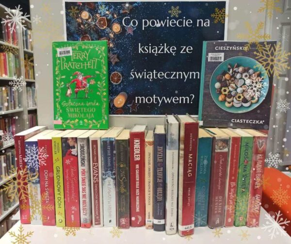 W Bibliotece Miejskiej w Cieszynie pojawiła się specjalna półka z książkami z motywem świątecznym