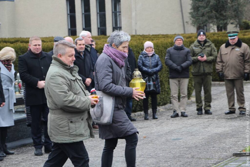 Irena French - dyrektor Muzeum Śląska Cieszyńskiego i Daniel Korbel - historyk zajmujący się tematyką wojny ośmiodniowej. 