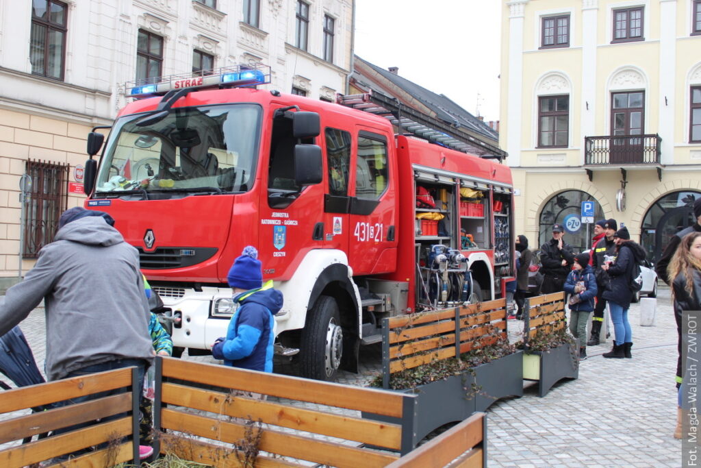 Straż Pożarna prezentowała wóz strażacki