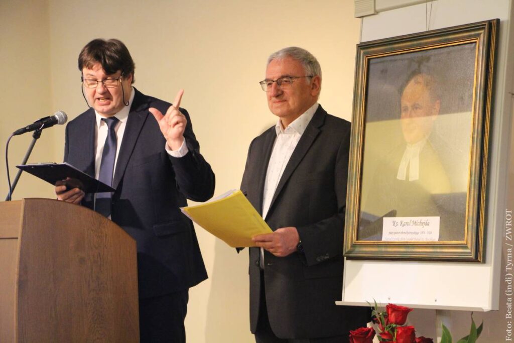 Konferencję prowadzili Ing. Adam Cieślar – prezes, oraz Mgr. Vlastimil Ciesar – wice prezes Towarzystwa Historycznego HEREDITA.