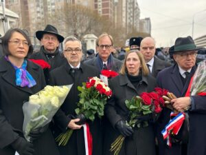 Pogrzeb Aleksieja Nawalnego. Policja uniemożliwiła wejście do cerkwi polskiemu ambasadorowi
