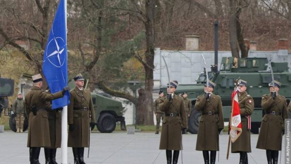 Polska, Czechy i Węgry przystąpiły do NATO 25 lat temu. Solidarność państw NATO ma szczególne znaczenie