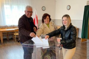 W Polsce zakończyły się wybory samorządowe. Burmistrzem Cieszyna została ponownie Gabriela Staszkiewicz