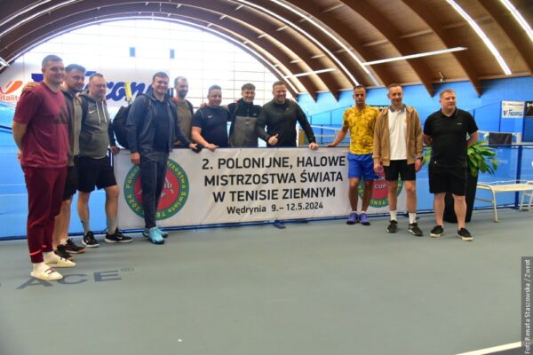 W Wędryni przebiegają II Polonijne Halowe Mistrzostwa Świata w Tenisie Ziemnym. Najstarszy uczestnik przyjechał z Argentyny
