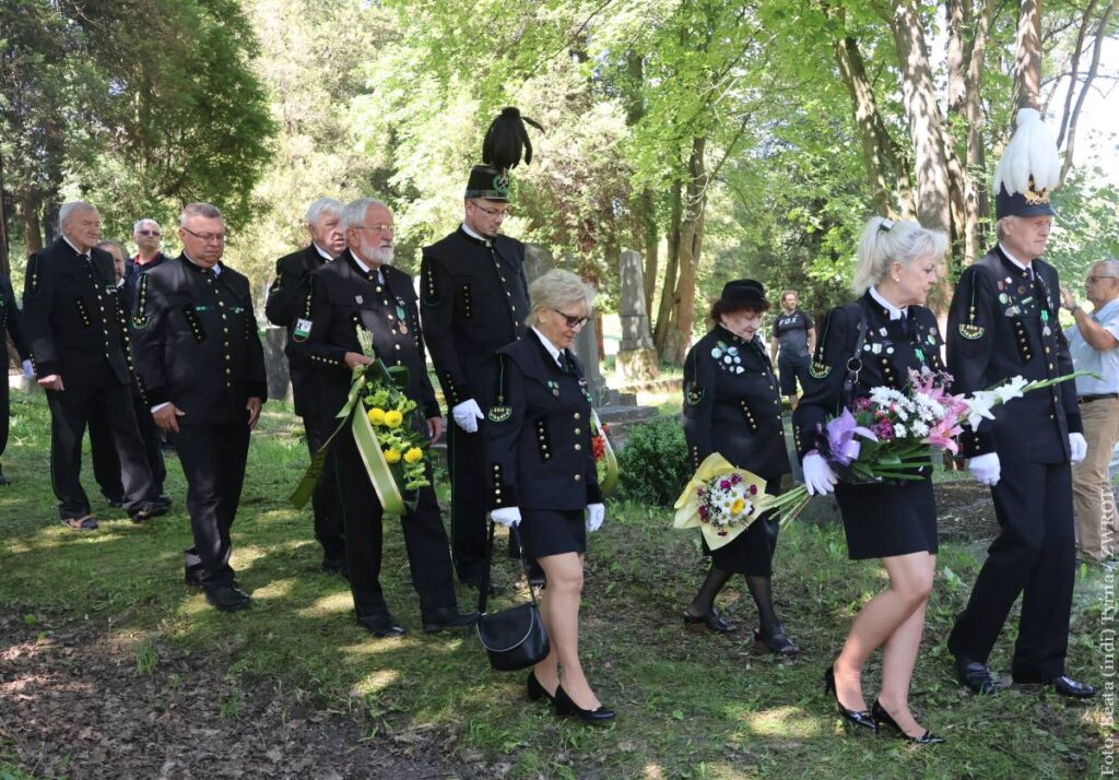 Na cmentarzu w Starej Karwinie odbyły się uroczystości upamiętniające ofiary największego górniczego wypadku w regionie, jaki wydarzył się w 1894 roku.
