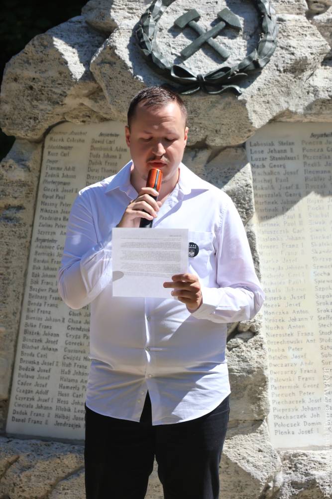 Jan Polakovič, członek Stowarzyszenia Stará Karviná, przedstawił wszystkim obecnym przebieg wydarzeń z 14 i 15 czerwca 1894 r.