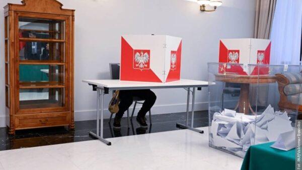 Wybory do PE. Dzisiaj ostatni dzień na dopisanie się do spisu wyborców za granicą