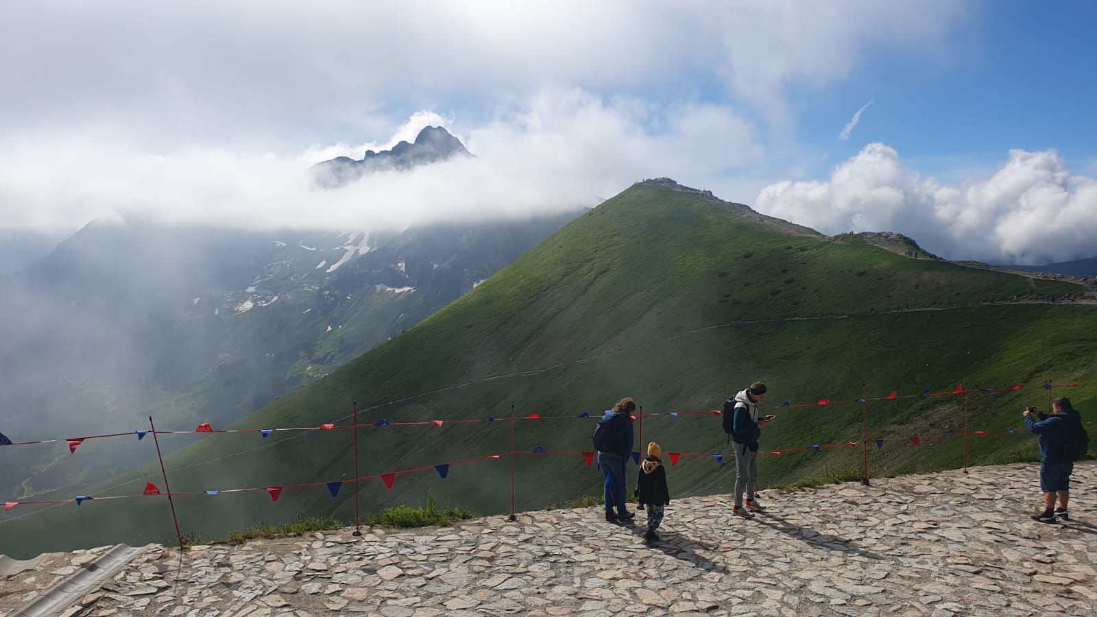 Nie masz pomysłu na kilkudniowy wakacyjny wypad w góry? Turyści z PTTS byli w Tatrach i gorąco polecają