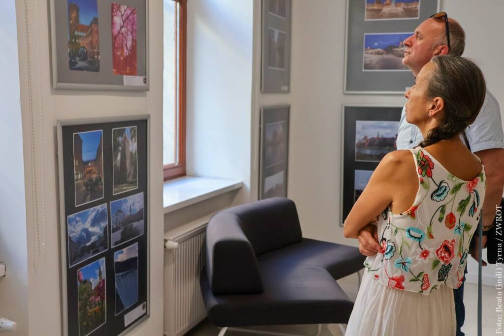 Wernisaż Ogólnopolskiej Wystawy Fotografii Krajoznawczej pt. „50-lecie Komisji Fotografii Krajoznawczej ZG PTTK” odbył się 6 sierpnia 2024 w Cieszyńskim Ośrodku Kultury "Dom Narodowy"
