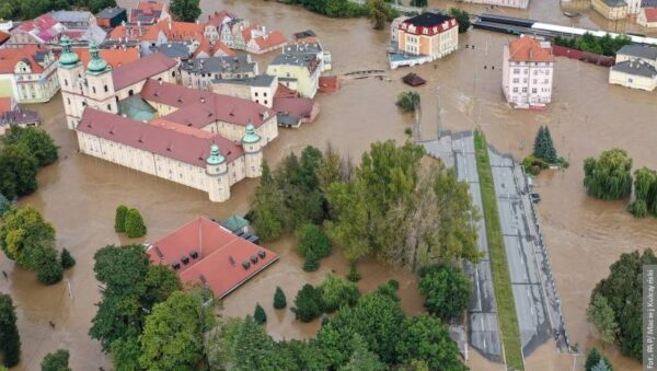 Dramatyczna sytuacja powodziowa w Polsce. Rząd zamierza ogłosić stan klęski żywiołowej