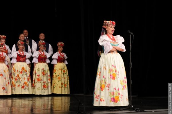 Polskie kolędy na amerykańskiej scenie – trasa koncertowa Zespołu „Śląsk”