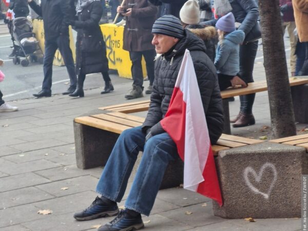 Marsz Niepodległości w Warszawie pod hasłem „Wielkiej Polski moc to my” [ZDJĘCIA]