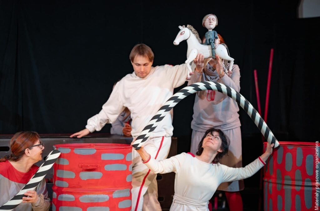 Scena Lalek Bajka zaprasza do baśniowego świata „Księcia Bajaji”. Tym razem do Skoczowa