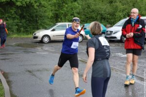 Olza Run powrócił po przerwie. Biegaczy nie zniechęcił chłód i deszcz