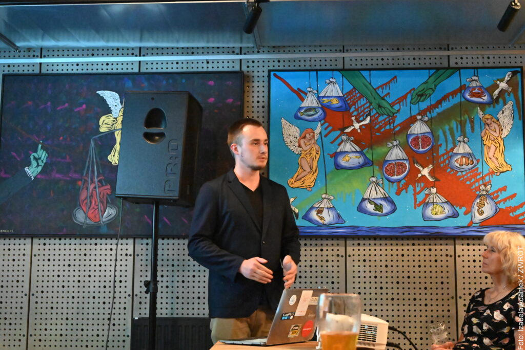 Prelekcja podróżnicza w Klubie Dziupla. Marek Konieczny opowiedział o swojej podróży do Azji