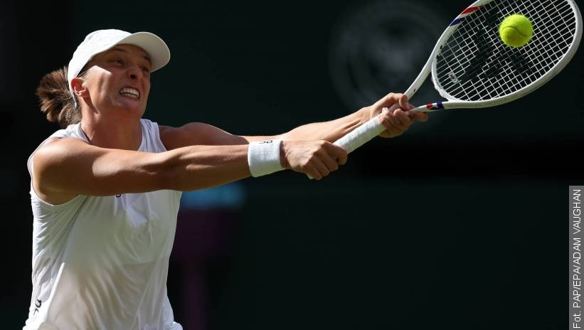 Iga Świątek triumfatorką Wimbledonu po wygranej w finale z Amerykanką Anisimovą