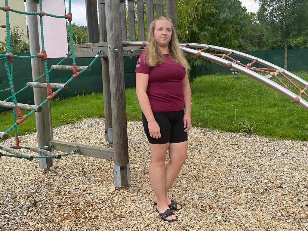 „Tu naprawdę czujesz, że jesteś potrzebny” – opowieść wolontariuszki Karoliny Pielesz