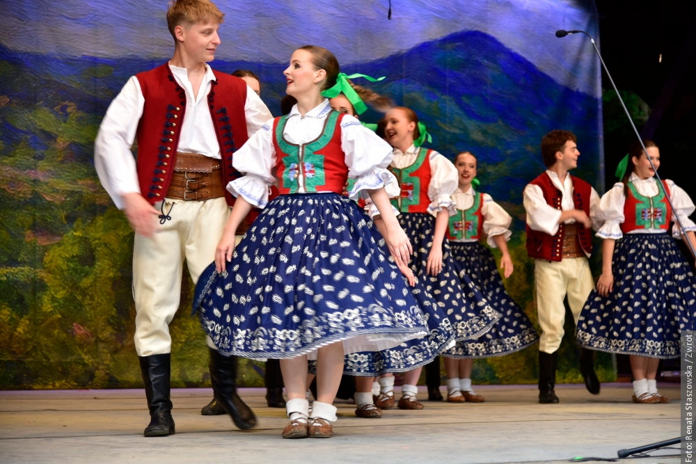 ZPiT Olza zaprasza. Mozaika Folkloru w Cieszynie, czyli trzy kultury i jeden wieczór pełen muzyki i tańca