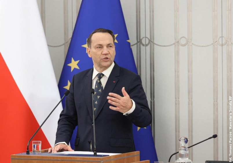 O zmianach w Karcie Polaka, polskich mediach za granicą czy rekrutacji na studia osób polskiego pochodzenia. Sikorski wygłosił polonijne exposé