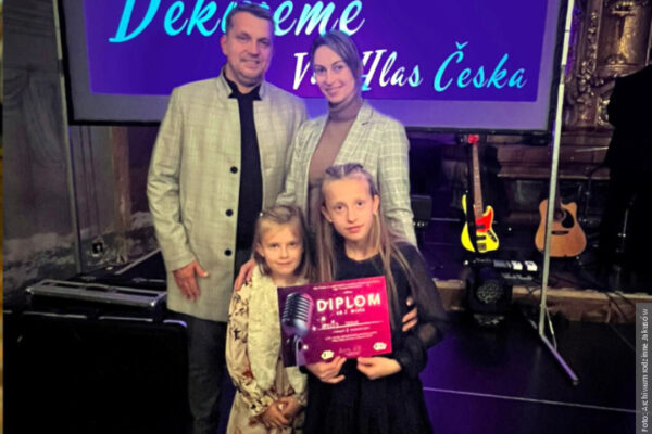 Uczennica szkoły w Jabłonkowie z sukcesem w Pradze. Stella Jakus na podium „Hlas Česka”